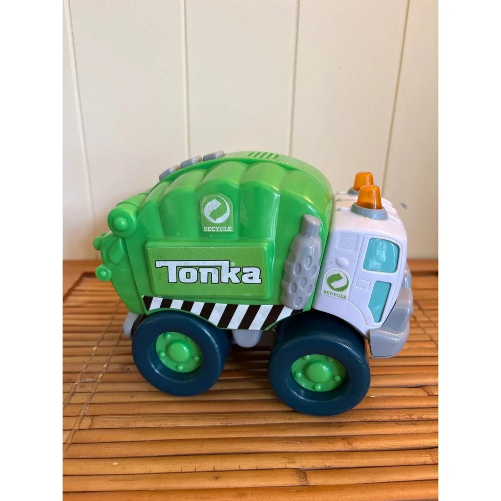 Tonka Haulers Toy Truck Set Dump Truck and Recycling Garbage Truck Blue Green